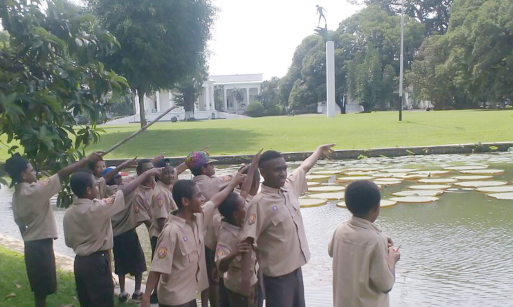 Karya wisata-museum gajah-sai-sekolah anak indonesia-pendidikan daerah tertinggal-anak papua_museum zoologi_papua_papuahebat