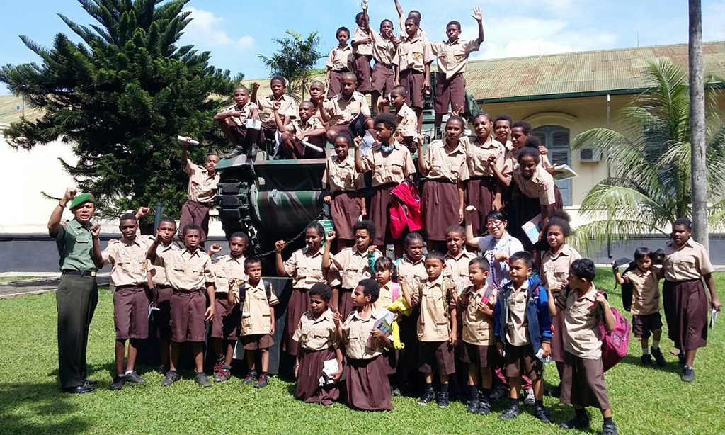 Karyawisata-museum peta-sai-sekolah anak indonesia-pendidikan daerah tertinggal-anak papua_studiwisata papua